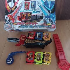 仮面ライダーセイバー　変身ベルト&エンブレム&ワンダーライドブックの画像