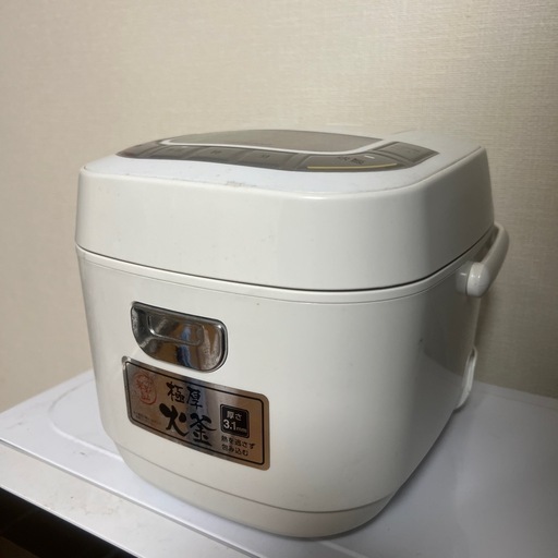 アイリスオーヤマ 炊飯器 3合ホワイト ERC-MB30-W