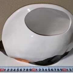 舌ペロ三毛猫の置物・器・花器（陶器）の画像