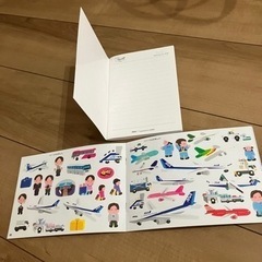 シールブックとノートの画像