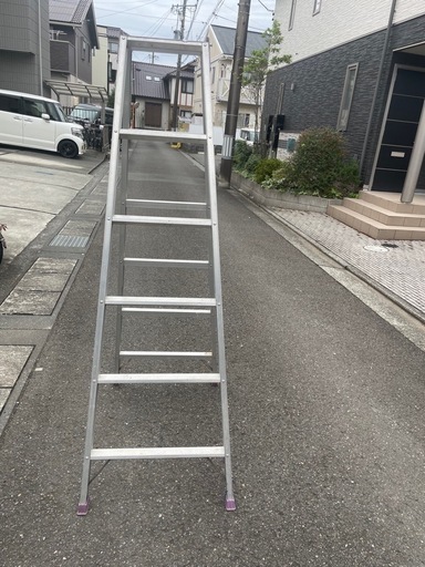 アルミ脚立
