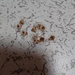 ピアス、キャッチ