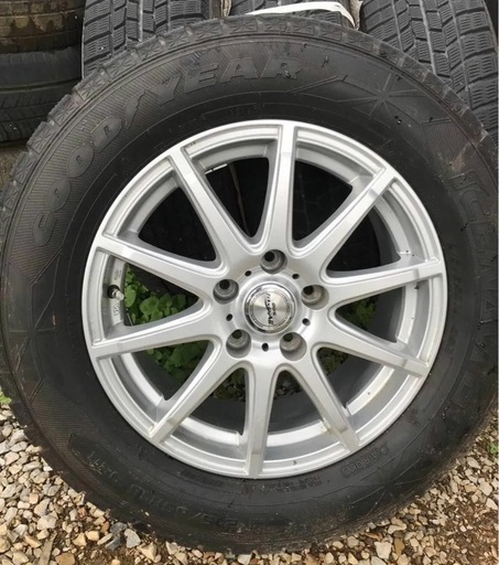 スタッドレスタイヤ GOODYEAR ICENAVI 215/65/16お取引中