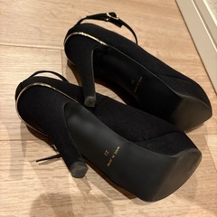 美品✨R &E 23㎝　パンプスの画像