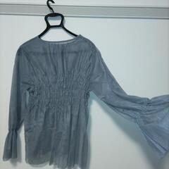 【値下げしました】【女性　L・XL程度　シースルートップス4点】売りますの画像