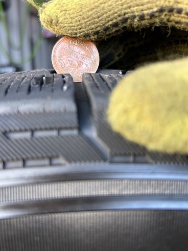 スタッドレスタイヤアルミ