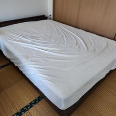 12/7まで限定　ダブルベッドフレーム　マットレスの画像