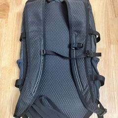 On オン Speed Pack 18L Liteザック ランニング バックパック
