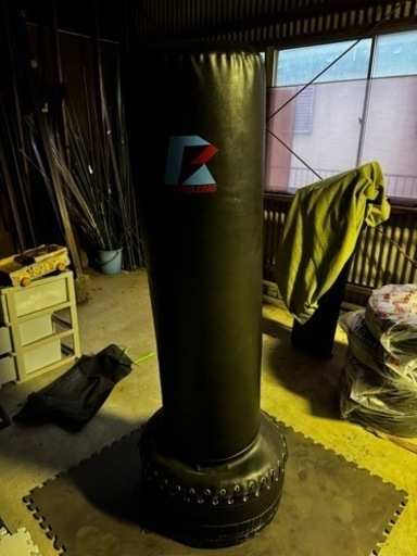 自立式サンドバッグ