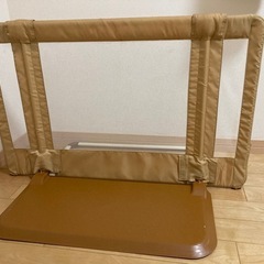 【ベビーゲート　日本育児　おくだけとおせんぼ】