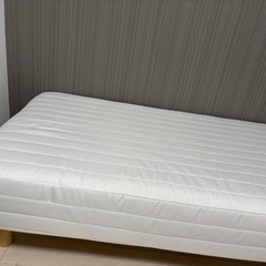受け渡し予定者あり。シングルベッド取りに来れる方！！