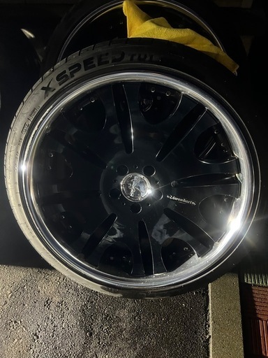 20インチLOWENHART LC1