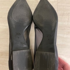 ZARA 39 ぺたんこ靴の画像