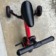子供三輪車の画像