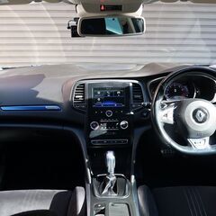 検査7年6月メガーヌスポーツツアラーGT 205PSターボ/Apple Car Play/バックカメラ/LEDヘッドライト/クルコン/BSM/4CONTOL/前後センサー/ETCの画像