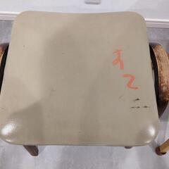 椅子ふたつの画像