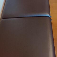 マッサージベッド、施術台の画像