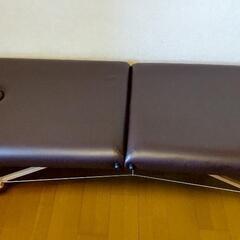 マッサージベッド、施術台の画像