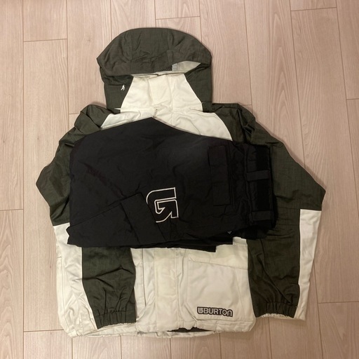 BURTON　スノーボードウェア