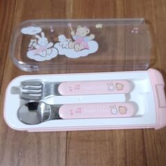 ファミリア食器4点とスプーンフォークセット　の画像