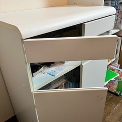 キャビネット　白の画像