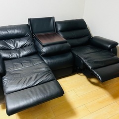 【１着でも送料無料】 値下げしました ニトリ 三人掛け 電動リクライニングソファ 2人掛け・3人掛けソファ