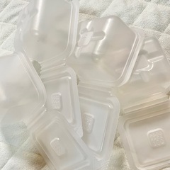 離乳食　保存容器　リッチェル　トレーの画像