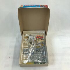 バンダイ　ゼンマイ走行　仮面ライダーV3　プラモデルの画像