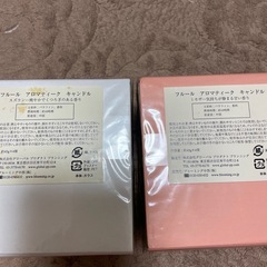アロマキャンドル　　色と香り違いの2箱の画像
