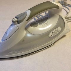 お値段見直しました。スチームアイロン　コンフィグリップ