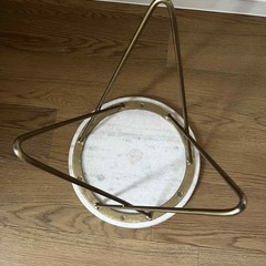 ZARA HOME 大理石 コーヒー・サイドテーブルの画像