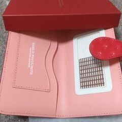 スマホケース　汎用タイプ　未使用　本革　いちごの画像