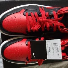 値下げ中　Nike Air Jordan 1 Mid \