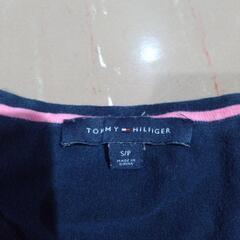 TOMMY  HILFIGER のセーターの画像