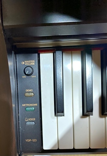 YAMAHA 電子ピアノ
 