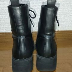 アンクルブーツ ショートブーツ DIVIDED H＆Mの画像