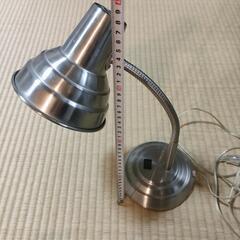 ニトリシルバー フレキシブルアーム ランプの画像