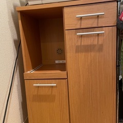 無料 食器棚　11/18(月)取引希望