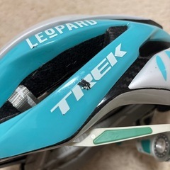 TREK トレック　ヘルメットの画像