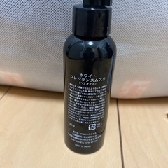ホワイトフレグランスムスク　ヘアオイル　値段交渉可の画像
