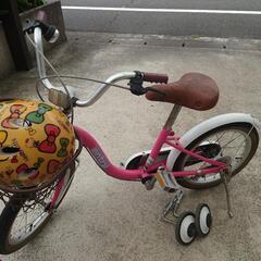 自転車　子ども用　16インチ（補助輪、ヘルメット付き）