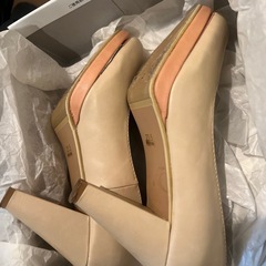 ベージュパンプスM フラボア★値下げ交渉可の画像