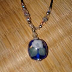 ガラス玉が素敵なネックレスです😊の画像
