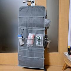 吊り下げ式収納ホルダー／○○ホルダー　多種多彩な品物の収納に　グレー　未使用新品　用途はあなた次第　日ー33の画像