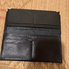 BALENCIAGA長財布の画像