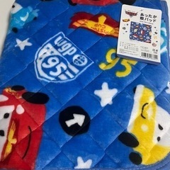 新品 ディズニー カーズ あったか敷きパッド 敷布団カバー お昼...