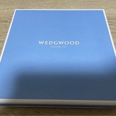 新品未使用　ウェッジウッド　スクエアプレート　花柄　陶磁器　