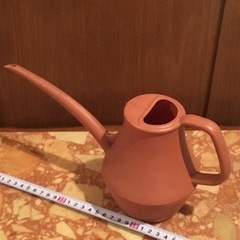 【無料】テラコッタ色 USED 注ぎ口が極細 ジョウロ 水やりに