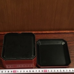 【無料】フタ付き 一段箱 お正月 お一人様おせち エコ の画像