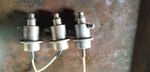 Mベンツ117-116-110型エンジン部品フエルレギレタ-販売